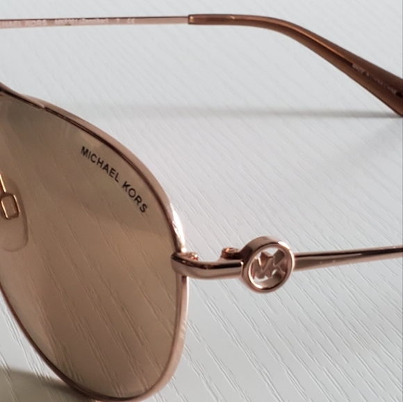 MICHAEL KORS - Aviator Sunglasses 😎 - Picture 8 of 10